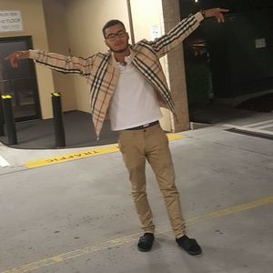 Meet your Posher, Florencio